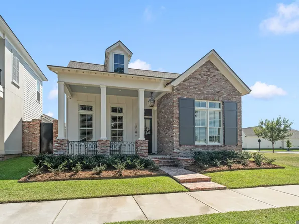 1810 Dauphine Way, Baton Rouge, LA 70808