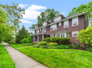 2425 Demington Dr, Cleveland Heights, OH 44106