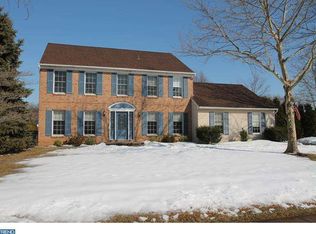 180 Hartford Ln, Newtown, PA 18940