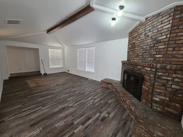 303 Shoreview Dr — Photo 12