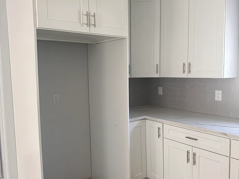 68 Bogart Ave — Photo 13