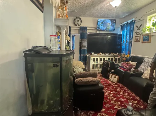 189a-191 Claremont Avenue image 8 of 11