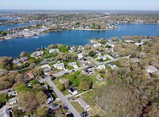 4 Van Bummel Rd, Bourne, MA 02532