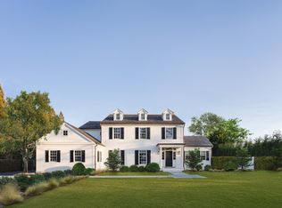 270 Toylsome Ln, Southampton, NY 11968