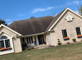 1463 N Elephant Hill Rd, Connersville, IN 47331