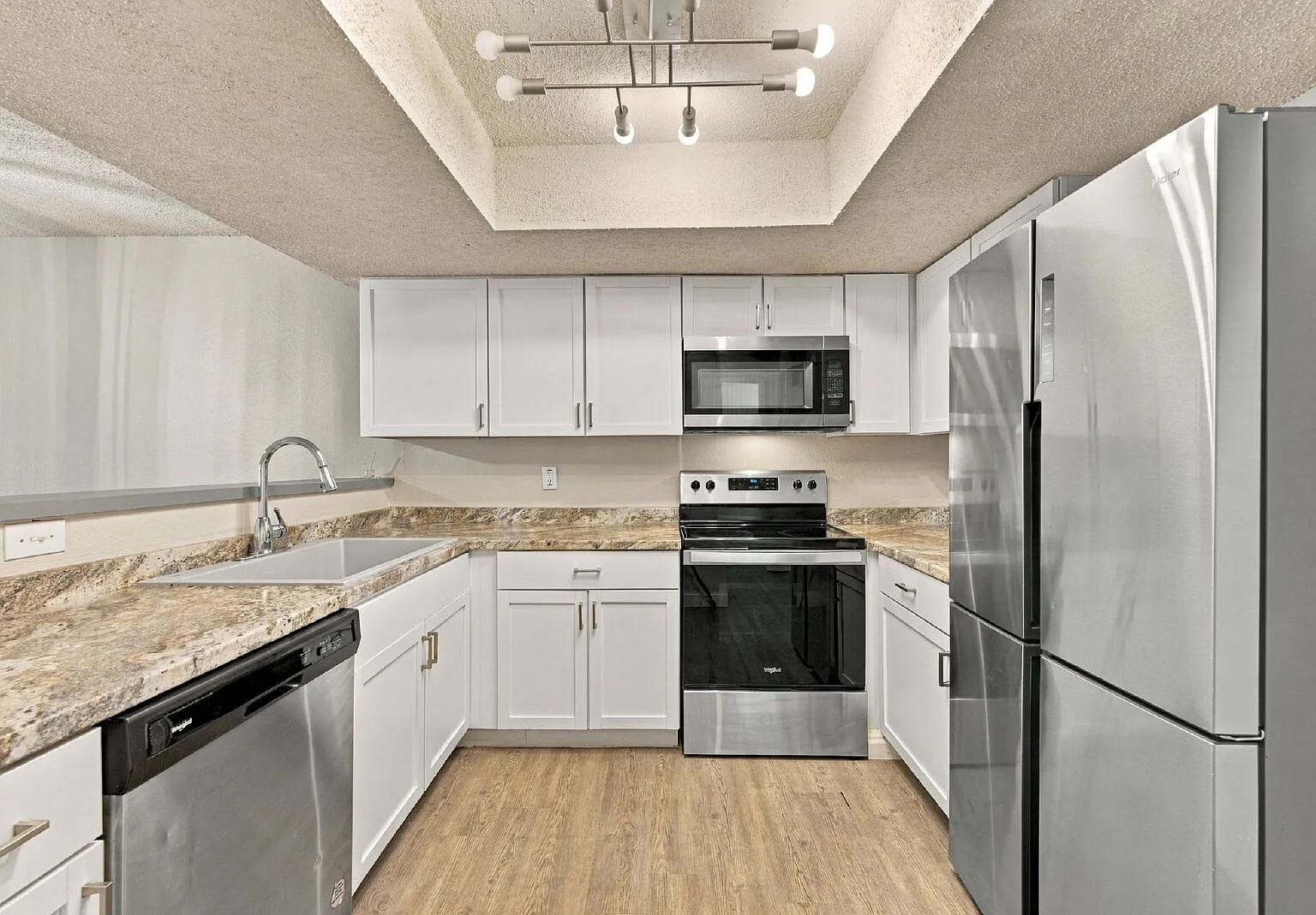 2 bed, 2.0 bath, 1145 sqft, $1,450 — Photo 4