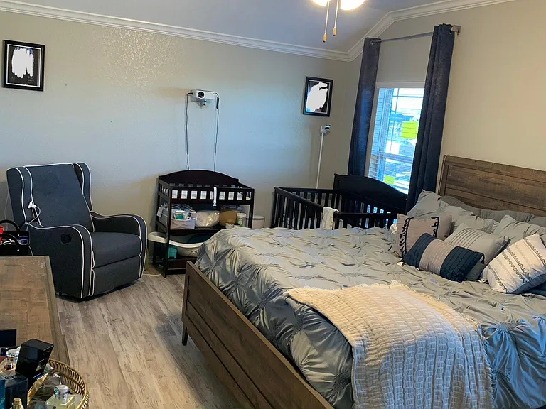 2801 Curtis Dr — Photo 13