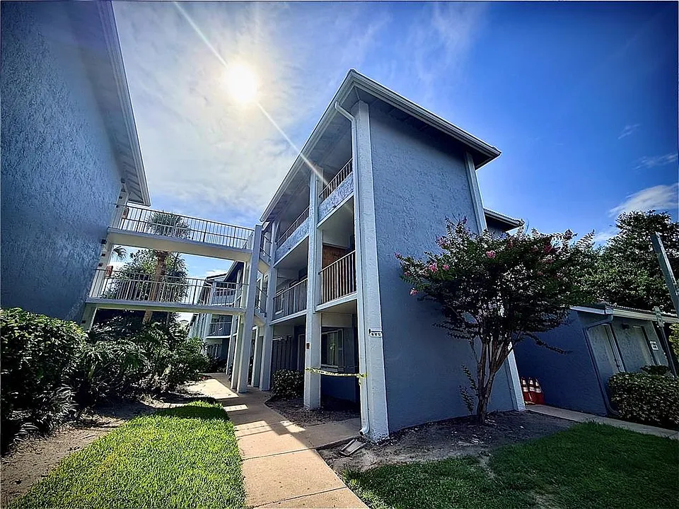 133 Oyster Bay Cir #370