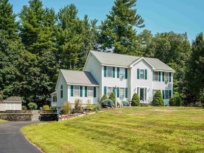 3 Abbey Road, Londonderry, NH, 03053