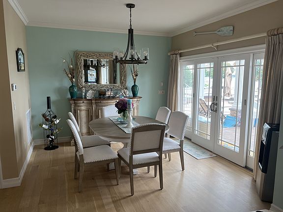 4th image of 48 Rampasture Rd #A