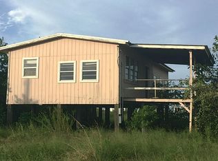 990 W Verdia Dr, Crystal Beach, TX 77650