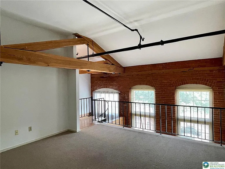 2nd Fl 1 bedroom Loft Bedroom