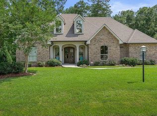 605 Stillwood Dr, Madisonville, LA 70447