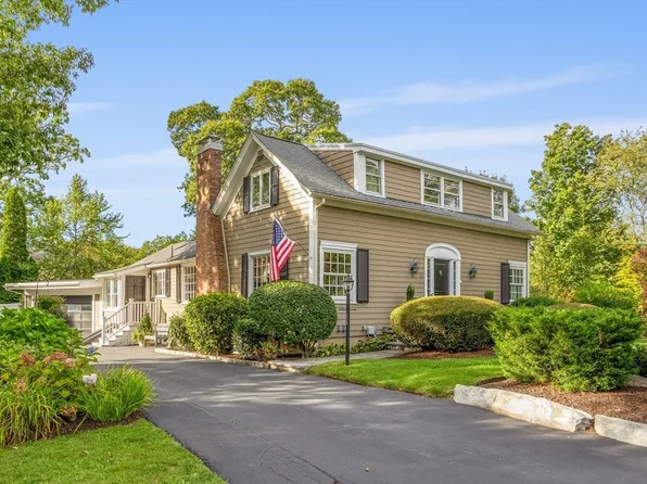 36 Adams St, Lexington, MA 02420