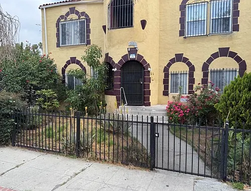 1061 W 57th St Photo 1