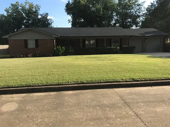 1016 Farris Dr, Muskogee, OK 74403