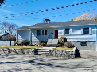 17 Forty Steps Ln, Nahant, MA 01908