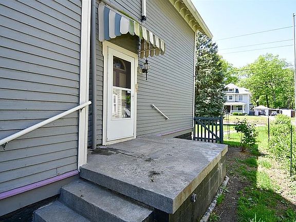 4th image of 359 S Ritter Ave #3