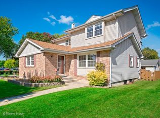 103 E Butterfield Rd, Elmhurst, IL 60126
