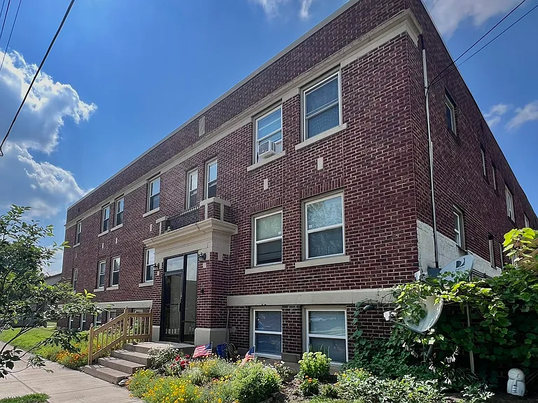 1019 S Farwell St — Photo 10