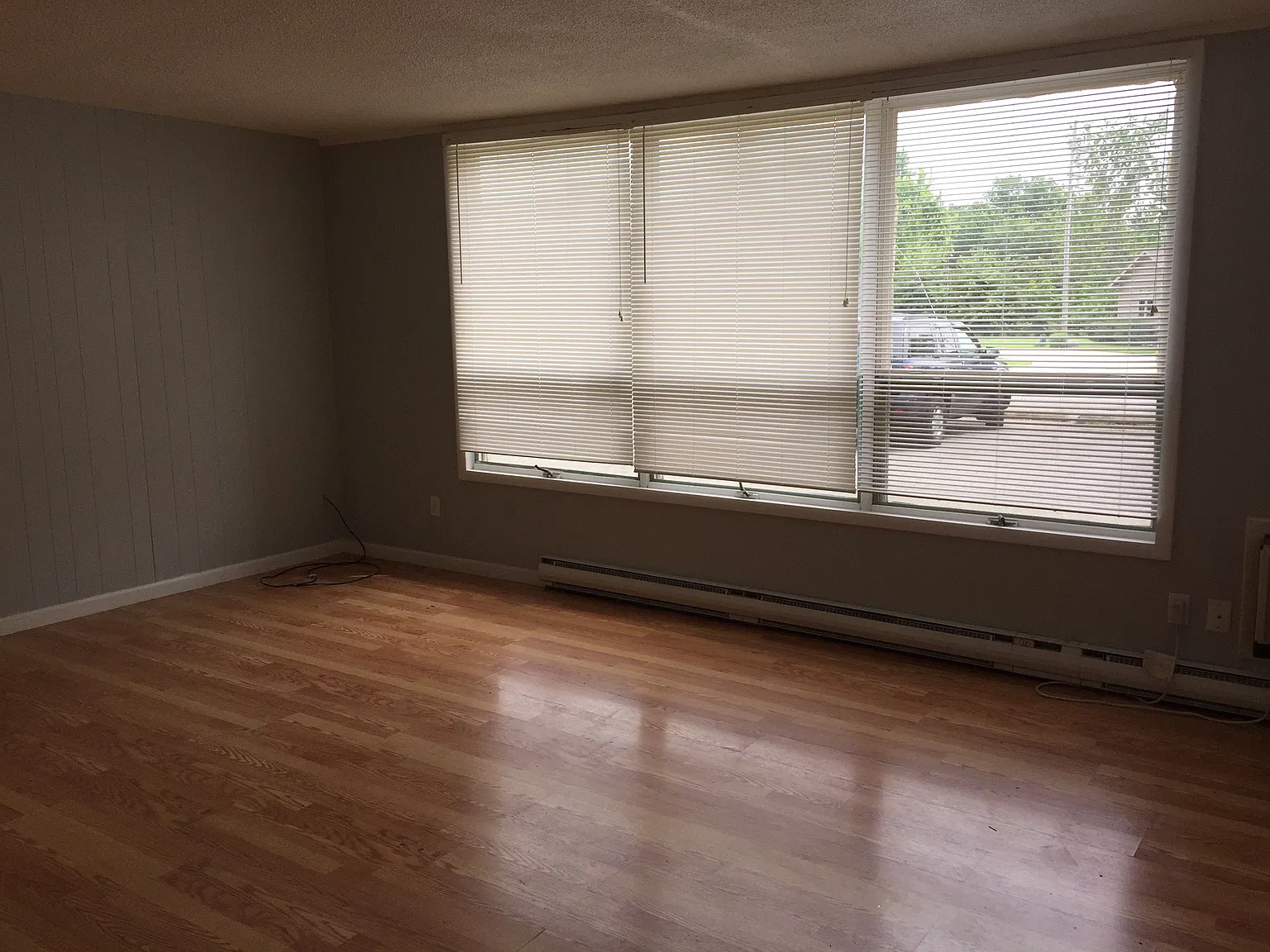 2 bed, 1000 sqft, $850 — Photo 3