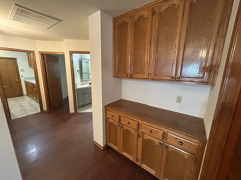 5730 W Laura Ct — Photo 36