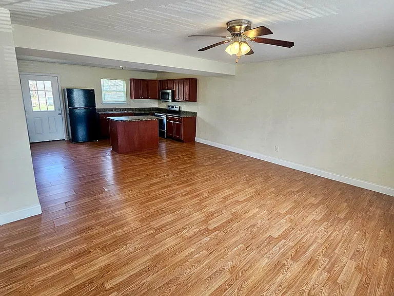 1757 Broadway St #2 — Photo 4