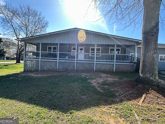 4th image of 560 Lee Byrd Rd