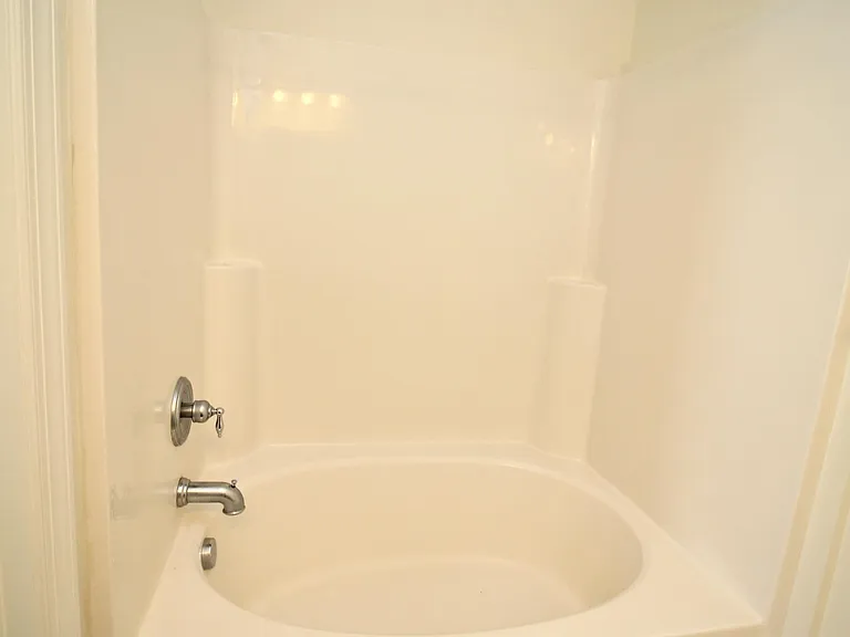 Garden tub