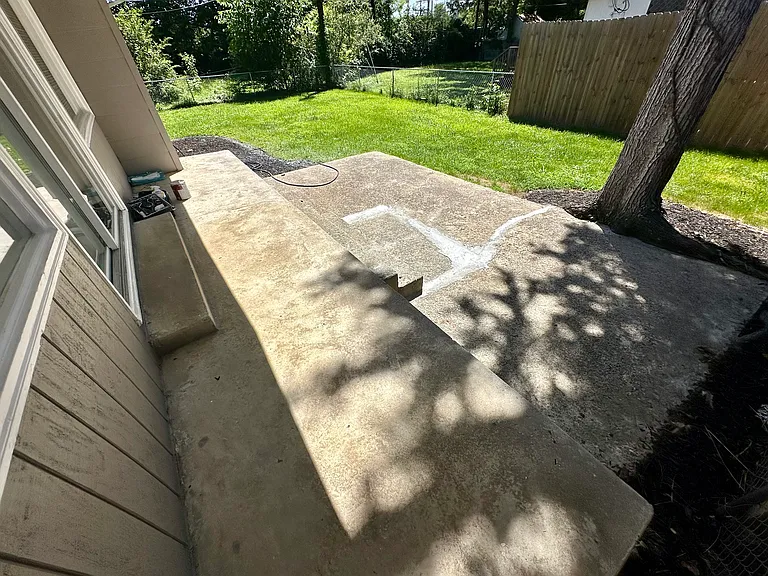 8106 Royal Dr — Photo 29