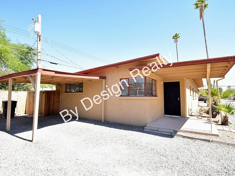 3551 E Water St — Photo 2