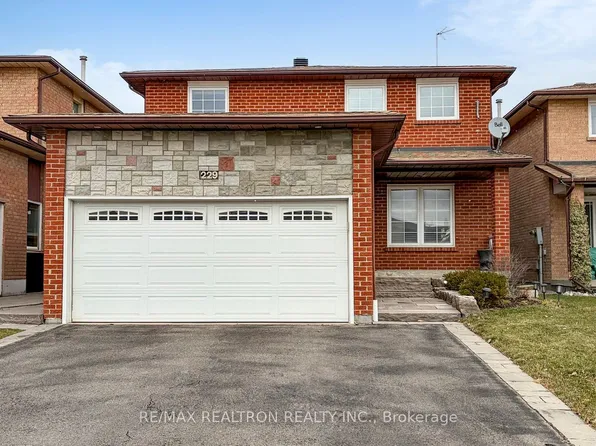 229 Kingsbridge Garden Cir, Mississauga, ON L5R 1L4