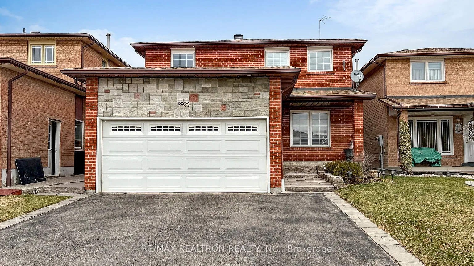 229 Kingsbridge Garden Cir photo 1