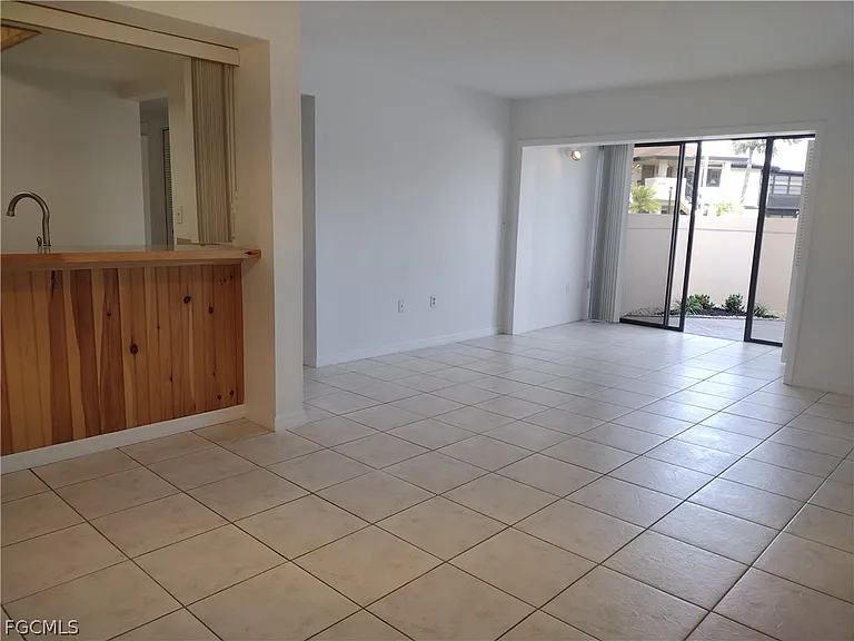 1069 Villa Dr #B103 — Photo 13