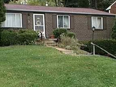 168 Deerfield Dr, Pittsburgh, PA, 15235