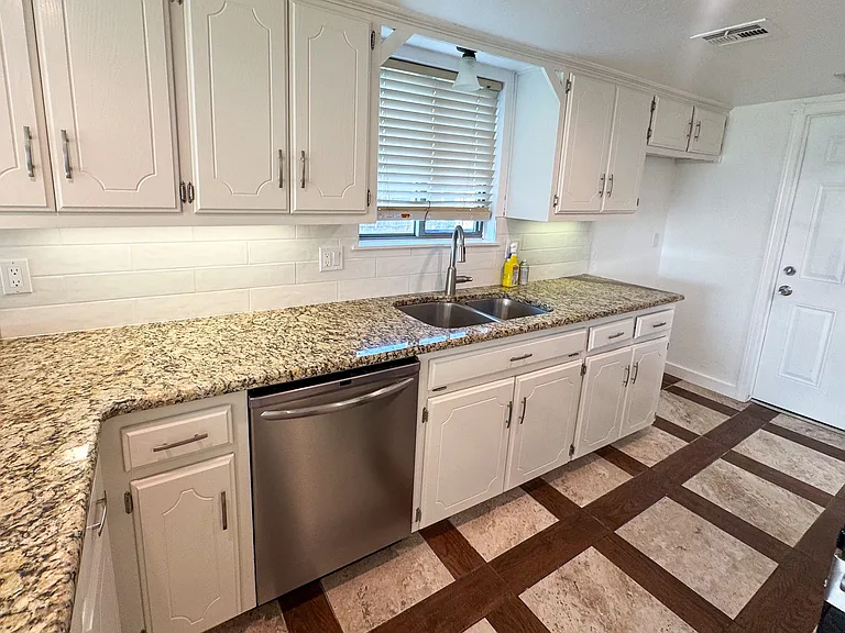 1301 S Gemini Rd — Photo 15