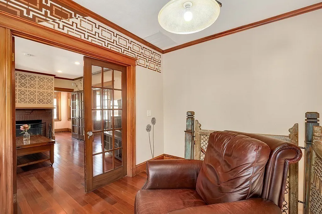 2 bed, 1.0 bath, 1530 sqft, $4,200 — Photo 4