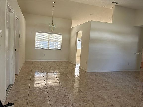 4th image of 52 Princess Ruth Ln
