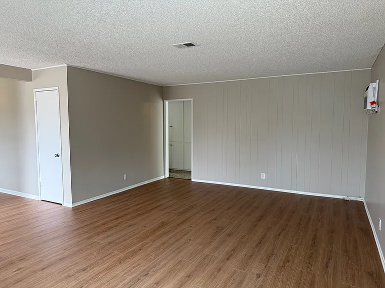 325 E Amerige Ave #A — Photo 4