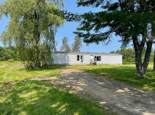 74 S Pleasant St, Bowdoinham, ME 04008