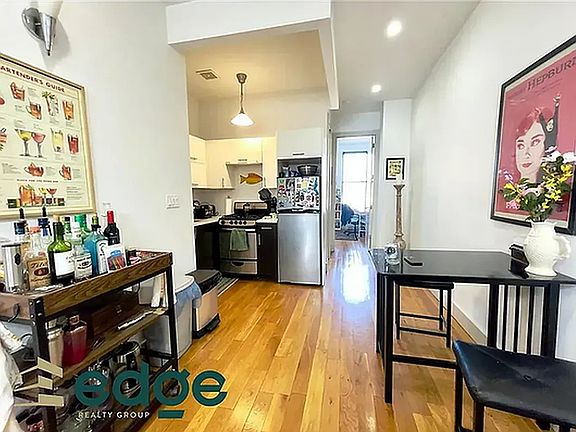 4th image of 233 Jefferson St APT 2l