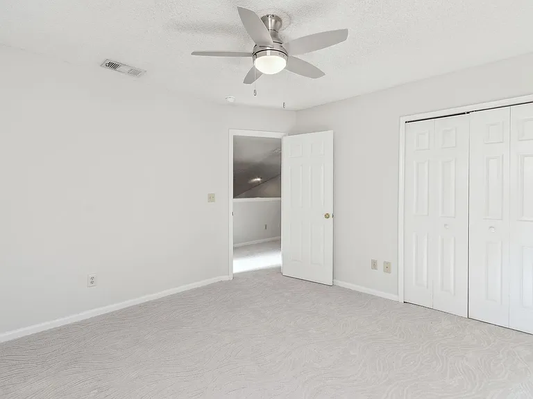 2406 Pirates Bay Dr — Photo 34