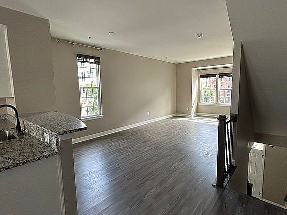 Level 02 - Living Room