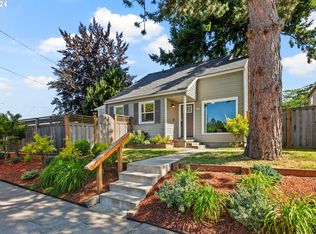 5275 N Bowdoin St, Portland, OR 97203