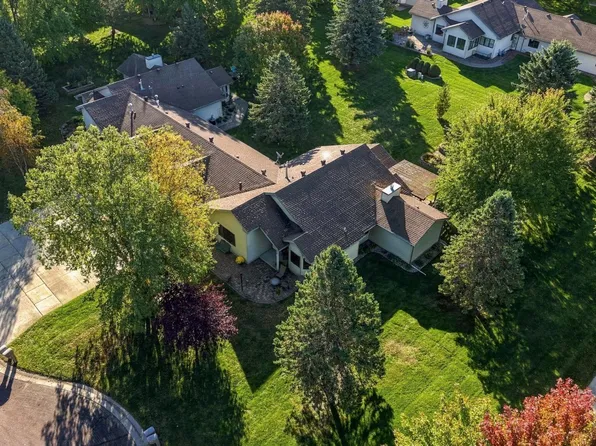 2206 Brookwood Ct, Fergus Falls, MN 56537
