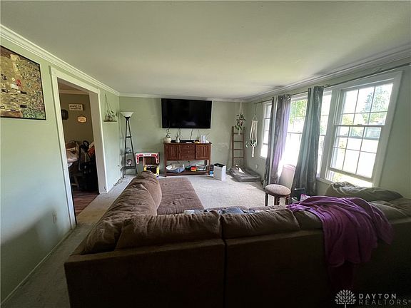 3rd image of 225 Royal Oaks Dr