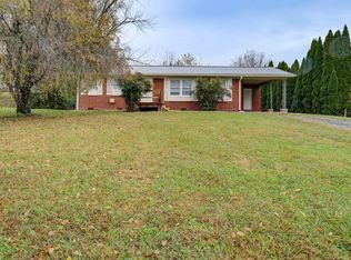 1503 Stoneybrook Dr, Johnson City, TN 37601