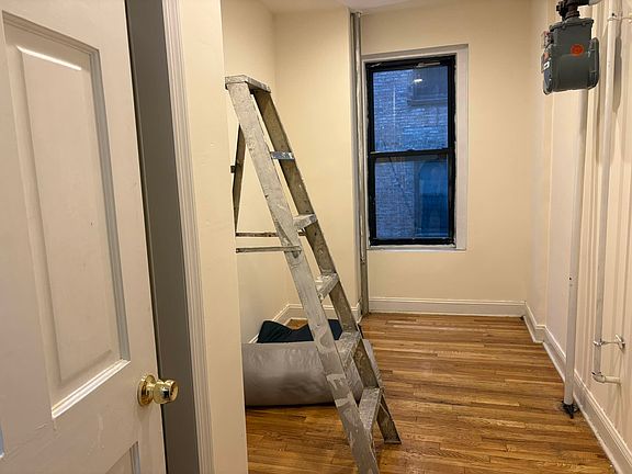 5th image of 353 Fort Washington Ave #2H