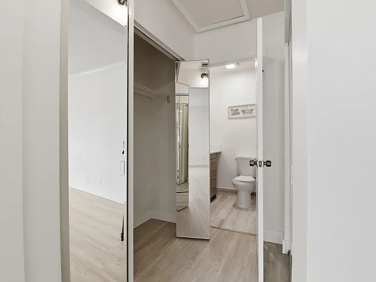 105 Vanessa St — Photo 23