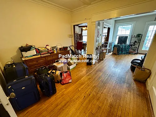 106 Strathmore Rd #3 Photo 1